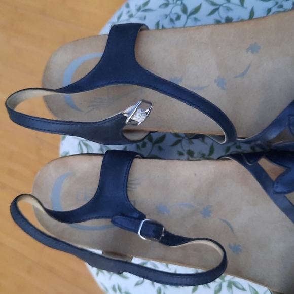 Dansko black sandals size 42 - Picture 6 of 9